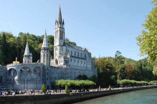Opera Romana Pellegrinaggi: Lourdes para todos