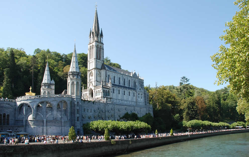 Opera Romana Pellegrinaggi: Lourdes para todos