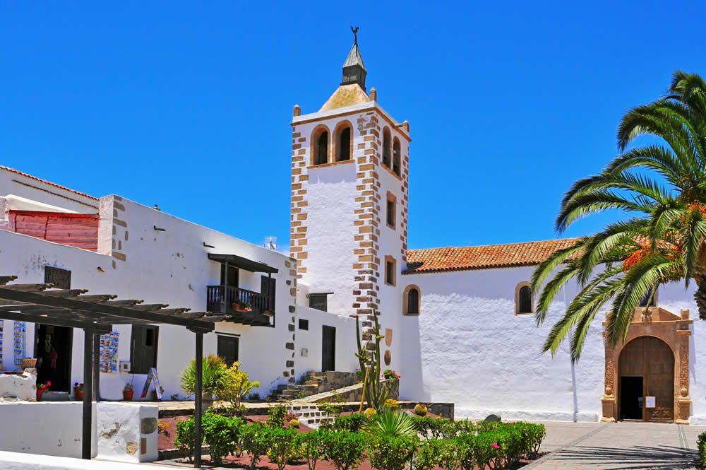 What to visit in Fuerteventura this spring